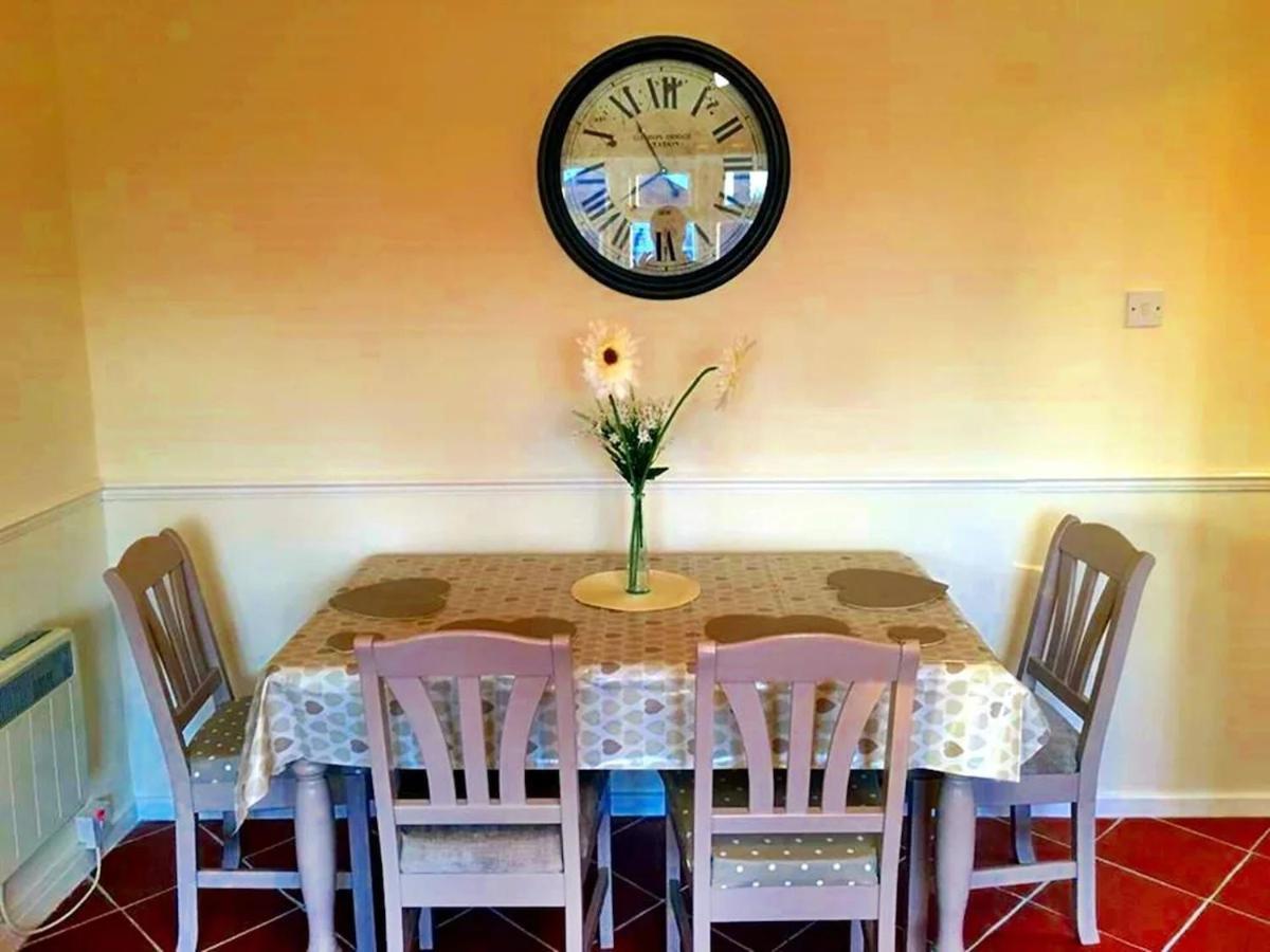 Holiday home Seagull - - Close To & Shops