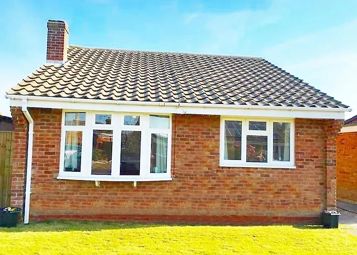 Seagull Cottage - Chapel St Leonards - Close To Beach & Shops
