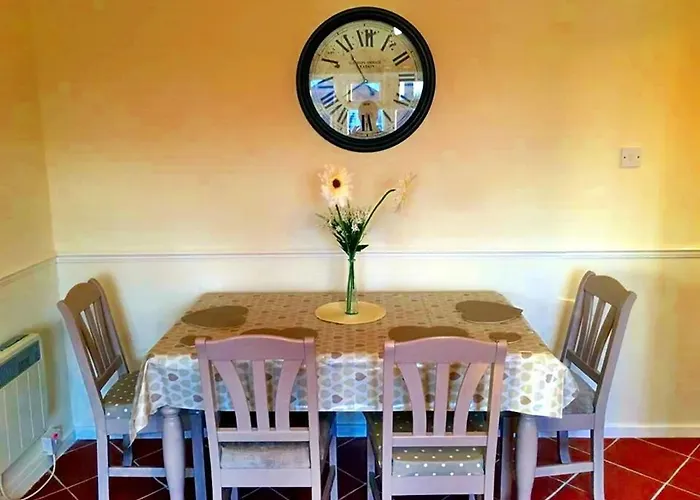 Seagull Cottage - Chapel St Leonards - Close To Beach & Shops