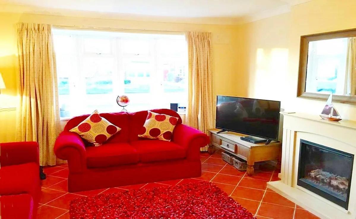Seagull - - Close To & Shops Chapel Saint Leonards